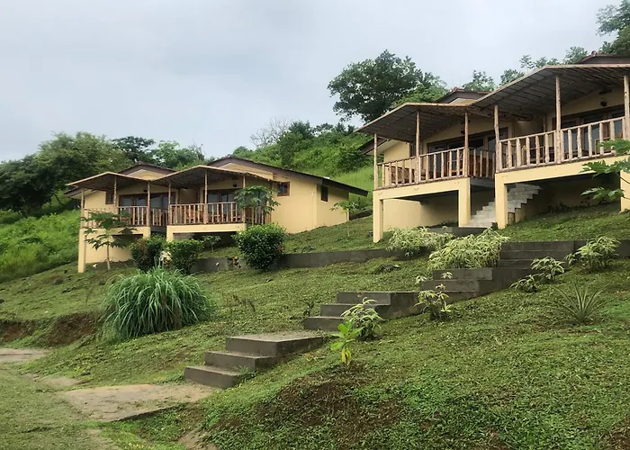Gatun Lake Lodge Hotel